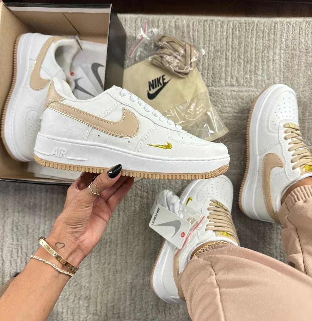 Nike Air Force F1 Premium - Exclusividade e Poder em Seus Pés!