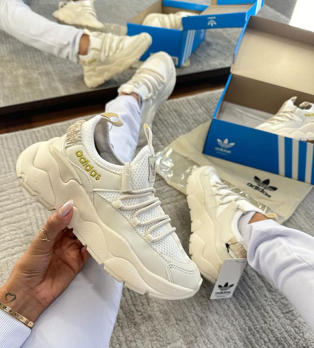 Adidas CT303 Premium - Sofisticação e Performance Em Um Só Par!