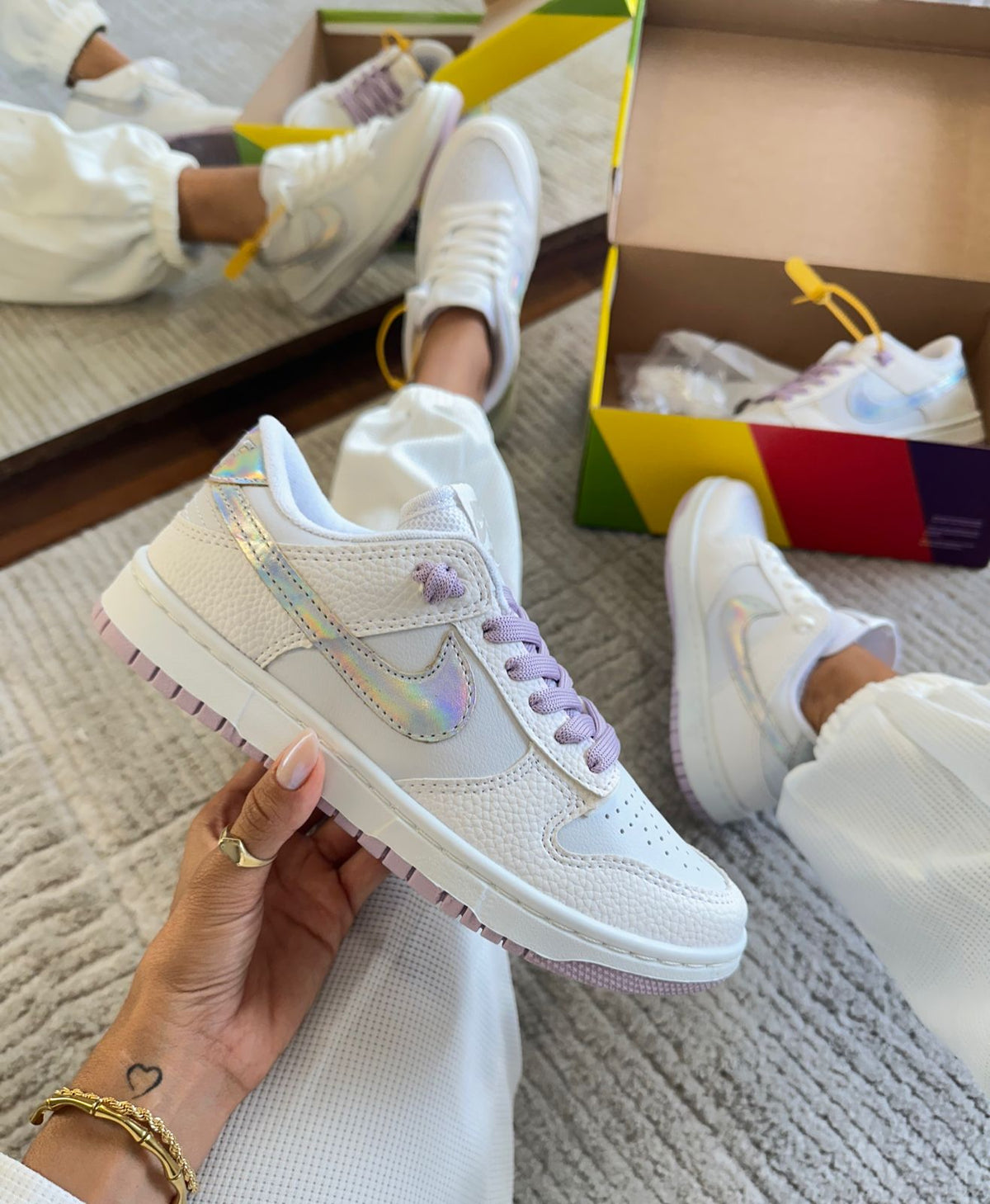 Air Dunk Roxo Holográfico - Estilo Futurista e Conforto Imbatível!